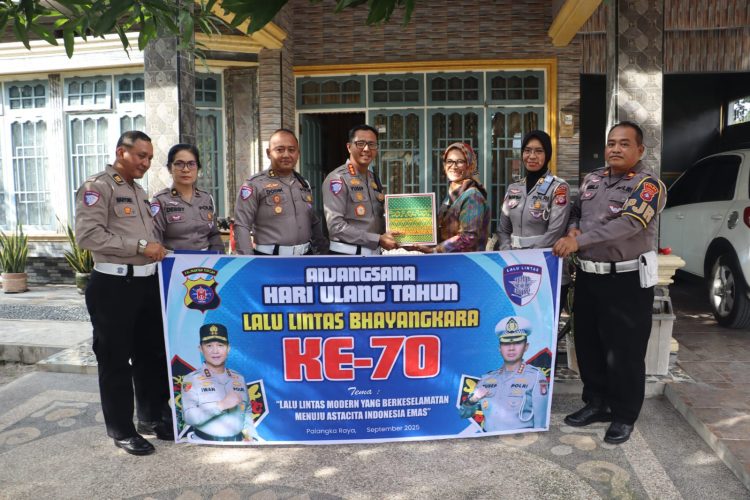 Kegiatan tersebut dipimpin langsung oleh Dirlantas Polda Kalteng Kombes Pol Yusep Dwi Prastiya, S.H., S.I.K., M.H. dibeberapa kediaman purnawirawan Polri Warakawuri yang pernah berdinas di Ditlantas Polda Kalteng yaitu AKBP (purn) Hj. Woro Budi Hastuti, Ibu Lena Ariyo (warakawuri), Ibu Zubaidah Rabuk (warakawuri), Kompol (Purn. Agus Supriyono).