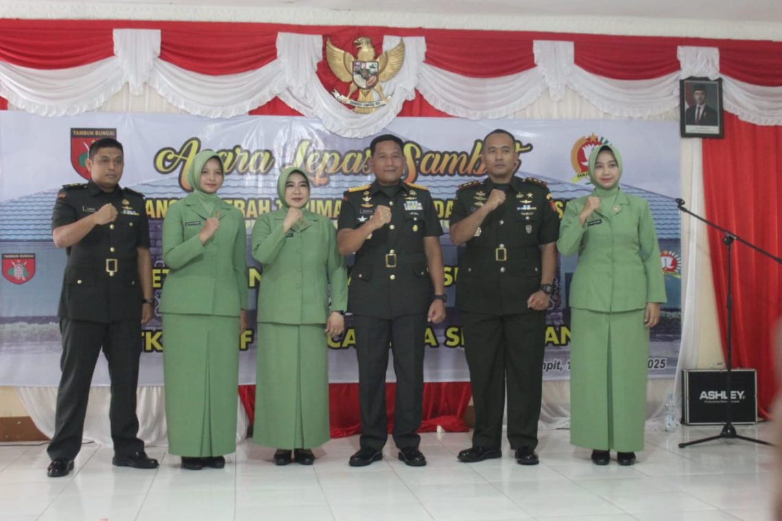 Letkol Inf Dwi Candra Setyawan kini menjabat sebagai Komandan Kodim menggantikan Letkol Inf Muhammad Tandri Subrata,S.A.P.M.Han. Prosesi serah terima jabatan (sertijab) dipimpin langsung Komandan Korem 102/Pjg Brigjen TNI Wimoko, S.E.M.Si di Aula Kehormatan Prajurit Makorem 102/Pjg Selasa 16/09/2025.