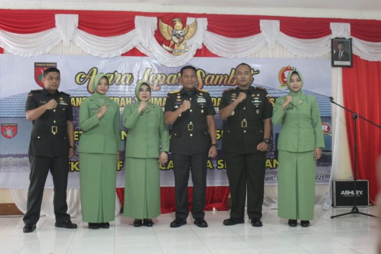 Letkol Inf Dwi Candra Setyawan kini menjabat sebagai Komandan Kodim menggantikan Letkol Inf Muhammad Tandri Subrata,S.A.P.M.Han. Prosesi serah terima jabatan (sertijab) dipimpin langsung Komandan Korem 102/Pjg Brigjen TNI Wimoko, S.E.M.Si di Aula Kehormatan Prajurit Makorem 102/Pjg Selasa 16/09/2025.