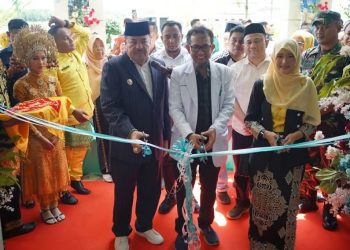 Bupati Nagan Raya Dr.Teuku Raja Keumangan, SH, MH meresmikan Rumah Sakit Umum Cahaya Husada (RSU-CH) di Gampong Blang Muko Kecamatan Kuala Kabupaten Nagan Raya.