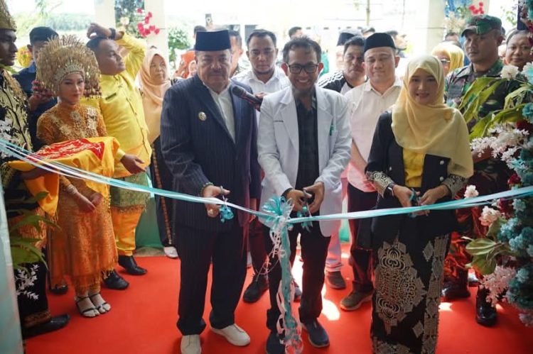 Bupati Nagan Raya Dr.Teuku Raja Keumangan, SH, MH meresmikan Rumah Sakit Umum Cahaya Husada (RSU-CH) di Gampong Blang Muko Kecamatan Kuala Kabupaten Nagan Raya.