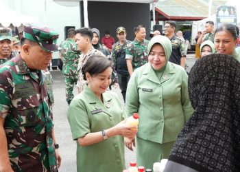 Kodam XXII/Tambun Bungai menggelar kegiatan Bakti Sosial dan Gerakan Pangan Murah dalam rangka memperingati Hari Ulang Tahun TNI ke-80 Tahun 2025, kegiatan berlangsung di Aula Berkah Makodam XXII/TB, Kamis 18/9/2025.