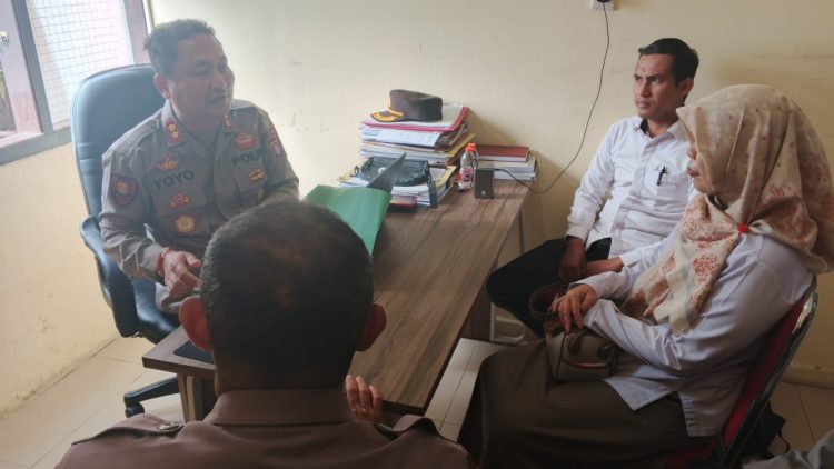 Kegiatan verifikasi MoU tersebut digelar di Ruang Rapat Bidang Hukum Polda Kalteng, Selasa (23/9/2025), dengan melibatkan Satuan Binmas Polresta Palangka Raya dan pihak sekolah.