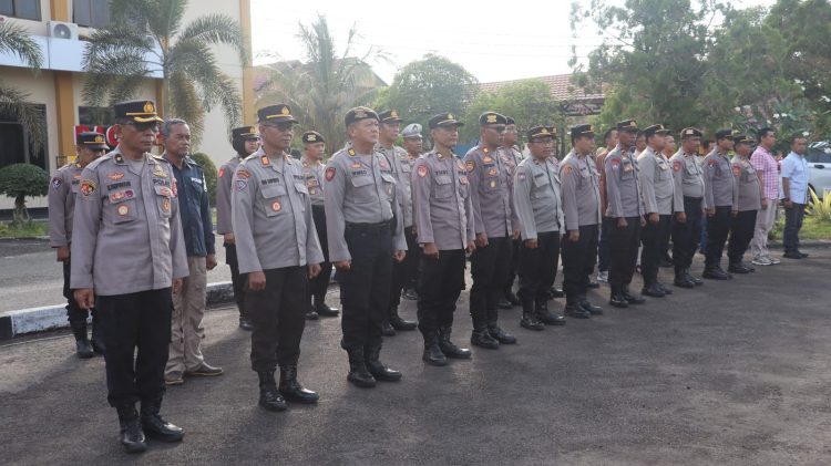 Polresta Palangka Raya menggelar apel pagi rutin yang dipimpin oleh Kabag SDM Kompol Suyatno, dengan diikuti para Kabag, Kasat, Kasi, perwira, serta seluruh personel Bintara dan ASN, Kamis (26/9/2025).