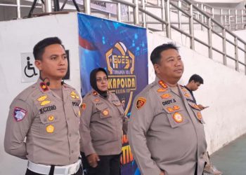 Kapolresta Palangka Raya Kombes Pol Dedy Supriadi, S.I.K., M.H. hadir langsung di Gedung Serbaguna Indoor Jalan Tjilik Riwut Km. 5 Kelurahan Bukit Tunggal, Kecamatan Jekan Raya, untuk memberikan dukungan penuh kepada tim bola voli Polresta Palangka Raya dalam ajang Volleyball Tournament Kapolda Kalteng Cup 2025, Selasa (30/9/2025).