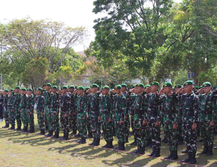 Anggota Kodim 1016/Plk ikuti upacara peringatan Hari Kesaktian Pancasila lingkup Pemerintahan kota Palangka Raya Tahun 2025 di halaman kantor Wali Kota Palangka Raya jalan Tjilik Riwut km.5, Rabu (1/10/2025).