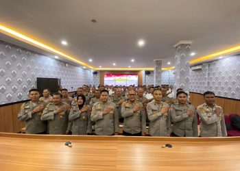 Kegiatan berlangsung di Aula Rupatama Polresta Palangka Raya, Jalan Tjilik Riwut Km. 3,5, Kota Palangka Raya, Kalimantan Tengah, yang diikuti oleh Wakapolresta, AKBP Moch. Isharyadi Fitriawan bersama para Pejabat Utama, Perwira dan personel.