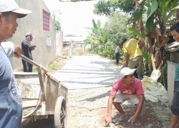 Realisasi Anggaran Dana Desa Tahun 2025 Desa Bojongnangka Berupa Betonisasi Jalan Lingkungan Sepanjang 100 m,lebar 3 m,dan tinggi 0,07 m,dengan nilai sebesar Rp.35.000.000. (Foto. Dok: RH/Mitrapolri.com)