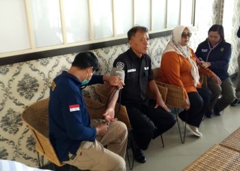 Seksi Kedokteran dan Kesehatan (Sidokkes) Polresta Palangka Raya melaksanakan kegiatan pemeriksaan kesehatan rutin kepada seluruh personel, Selasa (7/10/2025).