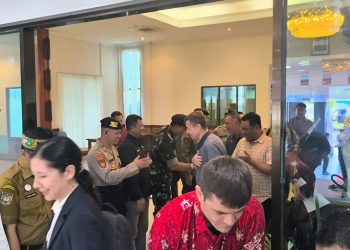 Polda Kalteng mengerahkan Satuan Pengamanan Objek Vital (Satpamobvit) kesatuannya untuk turut andil menjaga keamanan selama kunjungan rombongan Duta Besar (Dubes) Federasi Rusia di wilayah hukumnya.