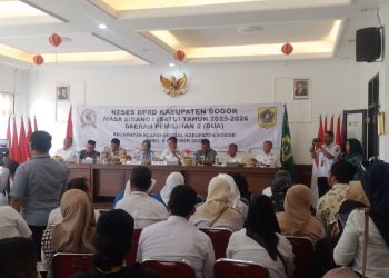 Reses DPRD Kabupaten Bogor  Masa Sidang I Tahun 2025 - 2026 Daerah Perwakilan ( Dapil 2 ) Kecamatan Klapanunggal Kabupaten Bogor. (Foto. Dok: RH / Mitrapolri.)