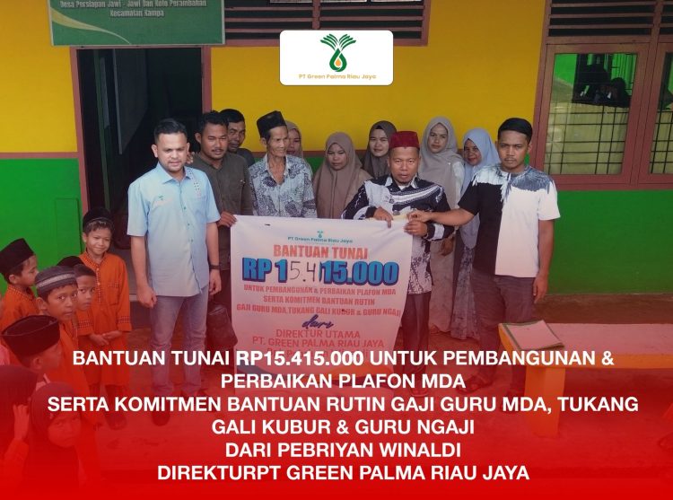 Penyerahan bantuan dilakukan langsung oleh Direktur Utama PT Green Palma Riau Jaya, Pebriyan Winaldi, dan diterima oleh Syafrizon, Kepala MDA Desa Persiapan Jawi–Jawi, disaksikan para guru, tokoh masyarakat, serta murid-murid MDA setempat.