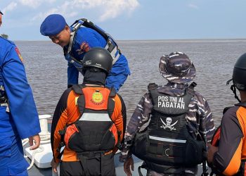 Pada hari Sabtu tanggal 11 Oktober 2025 Skj. 08.00 Wib sampai pukul 17.00 Wib Team gabungan Personel Ditpolairud Polda Kalteng Perwakilan Pegatan bersama, Satpolairud Polres Katingan, TNI AL Pegatan dan Team Basarnas. Melakukan pecarian korban tenggelam TB. Dantine 138 yang belum di temukan di perairan laut Pegatan pada koordinat 02° 24' 820" T / 113° 22' 650" S.