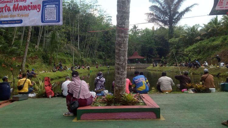 Lomba yang berlangsung pukul 9.30 hingga pukul 12.00 diikuti oleh 40an peserta dari berbagai wilayah sekitar Banyumas. Suasana penuh keakraban dan semangat kompetisi terlihat sepanjang kegiatan berlangsung.