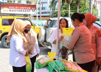 Kegiatan Gerakan Pangan Murah tersebut, dilaksanakan di depan Pos Lantas Bundaran Besar, Kota Palangka Raya. Rabu (15/10/2025).