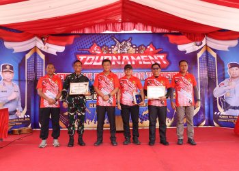 Kapolda Kalimantan Tengah (Kalteng) Irjen Pol. Iwan Kurniawan, S.I.K., M.Si. secara resmi membuka lomba menembak dan menyumpit dalam rangka memperingati Hari Ulang Tahun Korps Brimob Polri ke-80 tahun 2025, bertempat di Lapangan Tembak Multifungsi Wirapratama, Jalan Tjilik Riwut Km.21, Kota Palangka Raya, Jum'at (18/10/2025).