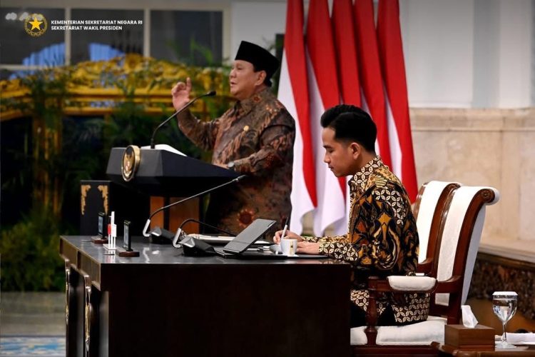 Presiden Prabowo dalam pengantarnya pada Sidang Kabinet Paripurna (SKP) pada Senin, 20 Oktober 2025 di Istana Negara, Jakarta.