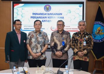 Berlangsung di Kantor Pusat IDI, Gedung Dr. R. Soeharto, Jakarta Pusat, Kamis (23/10/25) perjanjian tersebut ditandatangani langsung oleh Deputi Rehabilitasi BNN RI, dr. Bina Ampera Bukit, M.Kes., serta Ketua Umum PB IDI, DR. dr. Slamet Budiarto, S.H., M.H.Kes., dan disaksikan oleh Deputi Hukum dan Kerja Sama BNN RI, Drs. Agus Irianto, S.H., M.Si., M.H., Ph.D.