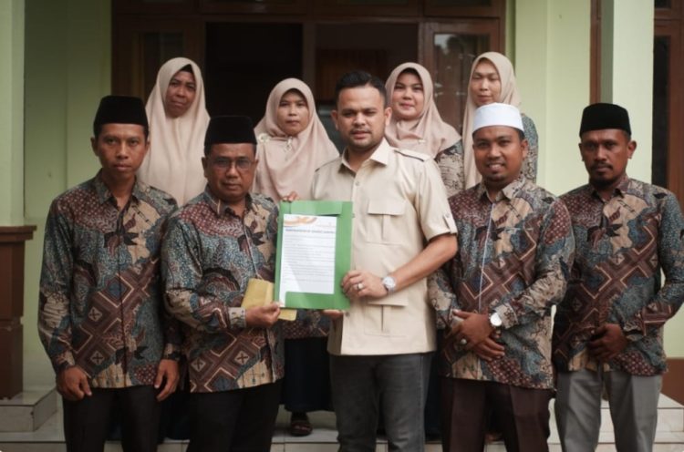 Penandatanganan Memorandum of Understanding (MoU) antara PT Green Palma Riau Jaya dengan pihak MDA, yang berlangsung di Pekanbaru pada Oktober 2025. Dalam kesempatan itu, Direktur Utama PT Green Palma Riau Jaya, Pebriyan Winaldi, menandatangani dokumen kerja sama bersama Zulhelmi, S.Pd.I, selaku Kepala MDA Desa Sawah.