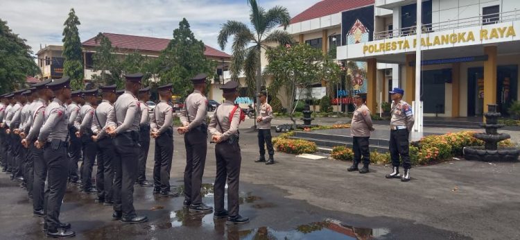 Kegiatan penjemputan dilaksanakan oleh Bagian Sumber Daya Manusia (Bag SDM) Polresta Palangka Raya dan dipimpin langsung oleh AKP Prio Amboro selaku Kabag SDM, bersama Kasubbagdalpers Ipda Iwan Kushadinoto, serta beberapa personel pendamping.