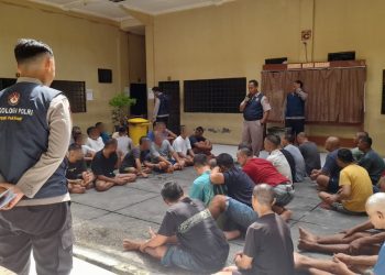 Direktorat Perawatan Tahanan dan Barang Bukti (Dittahti) Polda Kalteng, pagi ini Selasa (4/11/2025) pukul 08.25 WIB menggelar kegiatan Psikologi Konseling untuk para tahanan di Rutan Polri yang berada di Jalan Tjilik Riwut Km 1, Palangka Raya itu.