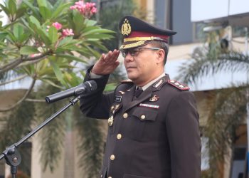 Kegiatan tersebut dipimpin langsung oleh Kapolresta Palangka Raya, Kombes Pol Dedy Supriadi, S.I.K., M.H., melalui Wakapolresta AKBP Moch Isharyadi Fitriawan, S.I.K., M.M., dan diikuti oleh seluruh pejabat utama, personel, serta ASN Polresta Palangka Raya.