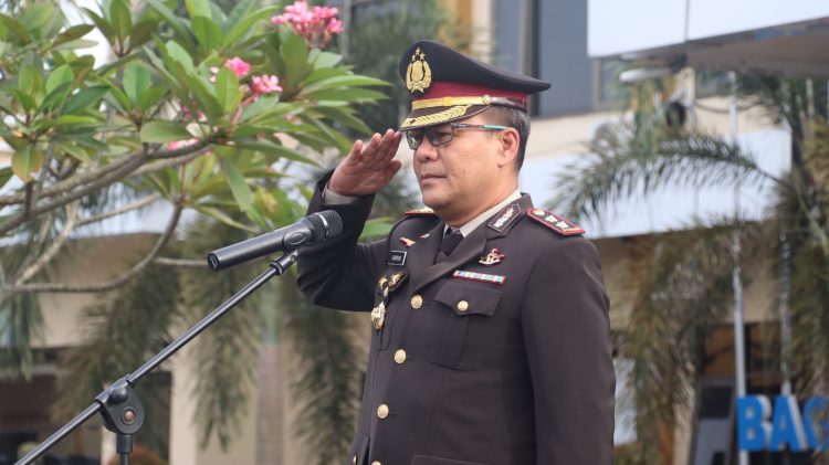 Kegiatan tersebut dipimpin langsung oleh Kapolresta Palangka Raya, Kombes Pol Dedy Supriadi, S.I.K., M.H., melalui Wakapolresta AKBP Moch Isharyadi Fitriawan, S.I.K., M.M., dan diikuti oleh seluruh pejabat utama, personel, serta ASN Polresta Palangka Raya.