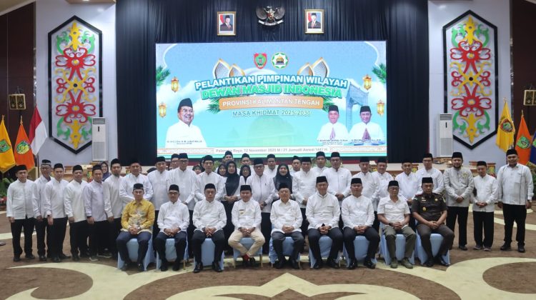 Dalam acara yang berlangsung di Aula Jayang Tingang Kantor Gubernur setempat, Jl. RTA. Milono, tersebut dipimpin langsung oleh Ketua Umum Pengurus Pusag DMI, Dr. (H.C) H. M. Jusuf Kalla, didampingi Gubernur Kalteng H. Agustiar Sabran, dan dihadiri sejumlah Forkopimda Kalteng.