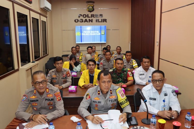 Kegiatan ini dipimpin langsung oleh Kasat Binmas Polres Ogan Ilir AKP Asmun Zain, S.H. serta diikuti oleh Kanit Bhabinkamtibmas, Bhabinkamtibmas jajaran Polres Ogan Ilir, Babinsa Indralaya, perwakilan tokoh masyarakat, tokoh agama, tokoh adat, dan mahasiswa.