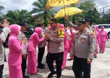 Kapolres Nagan Raya AKBP DR Benny Bathara menggelar kunjungan kerja ke seluruh Mapolsek di wilayah hukum Polres Nagan Raya.
