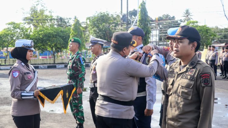 Kepolisian Resor Kota (Polresta) Palangka Raya, Polda Kalteng secara resmi mengawali Operasi Zebra Telabang Tahun 2025 pada wilayah hukumnya dengan melaksanakan Apel Gelar Pasukan, Senin (17/11/2025) pagi.
