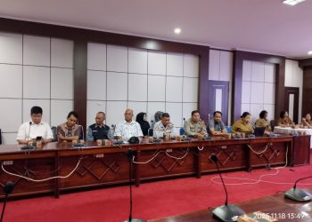 Rapat digelar pada Ruang Rapat Peteng Karuhei I Kantor Wali Kota, Jalan Tjilik Riwut Km. 5,5, Kota Palangka Raya, Kalimantan Tengah, yang dihadiri oleh Iptu Priyoko selaku perwakilan Polresta Palangka Raya, Selasa (18/11/2025) siang.