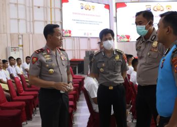 Kegiatan rikkes tahap I kali ini, ditinjau langsung oleh Wakapolda Kalteng Brigjen Pol Dr. Rakhmad Setyadi, S.IK., S.H., M.H. mewakili Kapolda Irjen Pol Iwan Kurniawan, didampingi sejumlah pejabat utama Polda.