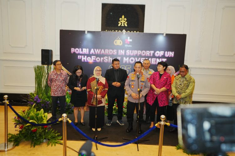 acara Penganugerahan Polri Award In Support For UN Women 'HeForShe' Movement 2025 di Grand Ballroom The Tribrata, Jakarta Selatan, Kamis, 27 November 2025.