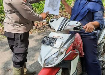 Polres Ogan Ilir melalui Polsek Muara Kuang kembali melaksanakan Patroli Terpadu Pencegahan Kebakaran Hutan dan Lahan (Karhutla) di tengah kondisi cuaca panas yang melanda wilayah Kabupaten Ogan Ilir. Patroli ini digencarkan untuk memastikan titik-titik rawan tetap aman dari potensi kebakaran, Sabtu (29/11/25)