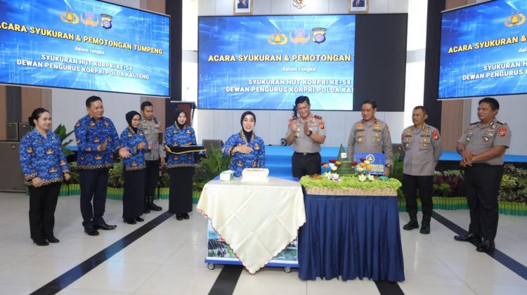 Kepolisian Daerah Kalimantan Tengah (Polda Kalteng) menggelar syukuran dala rangka memperingati Hari Ulang Tahun (HUT) Korps Pegawai Republik Indonesia (KORPRI) ke-54, bertempat di Gedung Graha Bhayangkara, Mapolda setempat, Jl. Tjilik Riwut Km.1, Kota Palangka Raya, Rabu (3/12/2025).