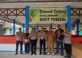 Pada Selasa, 9 Desember 2025, jajaran Polsek Pahandut bersama unsur terkait melaksanakan kegiatan silaturahmi dan koordinasi Kamtibmas di Kantor Kelurahan Bukit Tunggal, Jalan Badak No. 2, Kota Palangka Raya.
