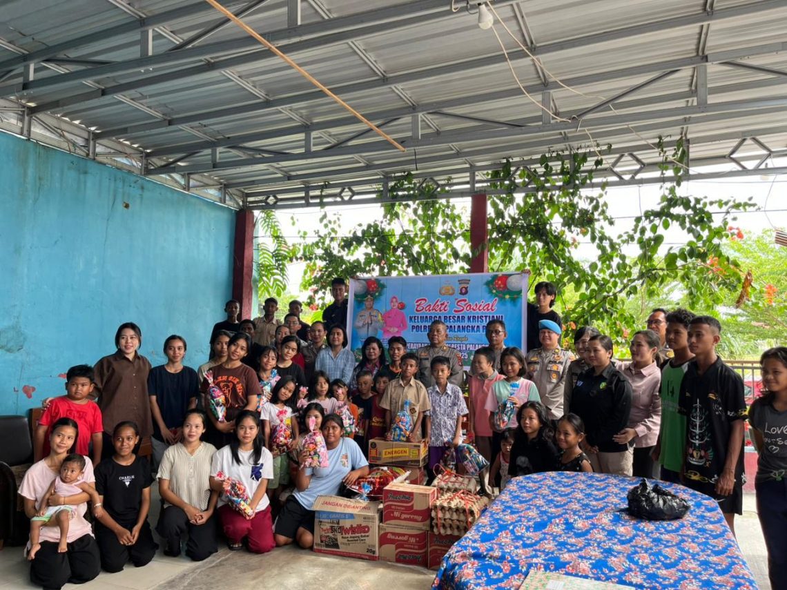 Panti Asuhan Roti Hidup di Jalan Banteng dan Panti Asuhan Agape di Kecamatan Bukit Batu, Kota Palangka Raya, Kalimantan Tengah, Kamis (11/12/2025) siang.