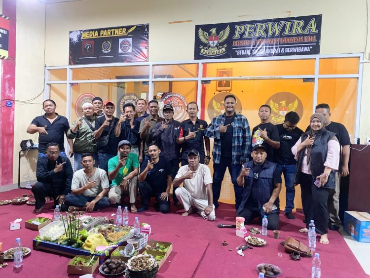 Organisasi Persatuan Wartawan Indonesia Raya (PERWIRA) resmi menggelar tasyakuran sekaligus launching susunan kepengurusan KSB (Ketua, Sekretaris, dan Bendahara) pada Selasa, 16 Desember 2025