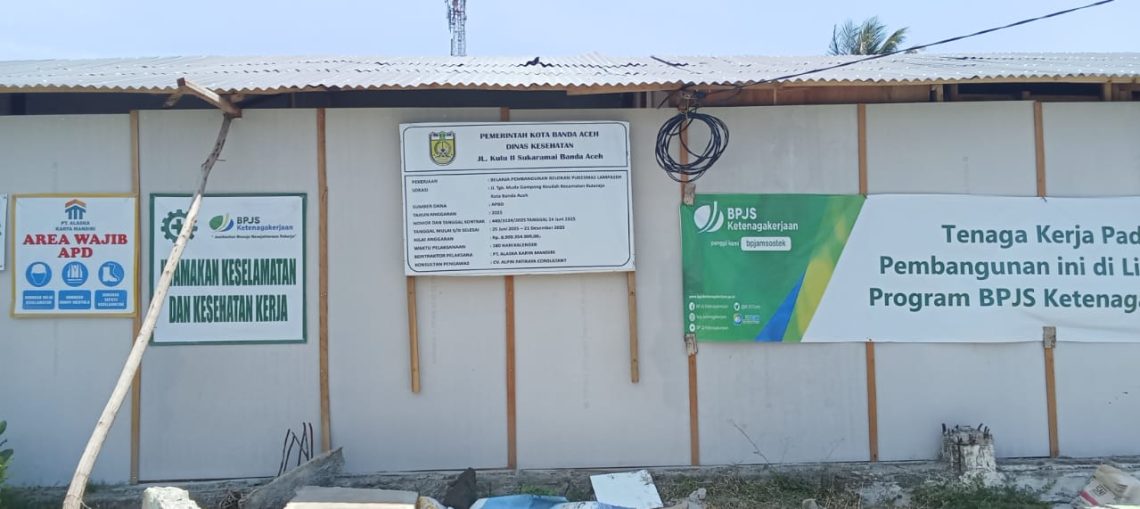 Relokasi Pembangunan Gedung Puskesmas Lampaseh Banda Aceh Nilai Kontrak Rp.8,9 Milyar yang dikerjakan oleh PT. ALASKA KARYA MANDIRI waktu pelaksanaan 180 hari kalender terhitung sejak 21 Juni sampai dengan 21 Desember 2025.