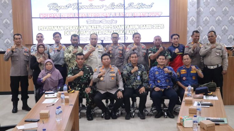 Polresta Palangka Raya menggelar rapat koordinasi lintas sektoral yang dipimpin langsung oleh Kapolresta Palangka Raya, di Mapolresta Palangka Raya, Jumat (19/12/2025).
