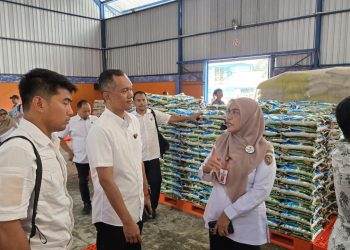 Satuan Tugas (Satgas) Pangan Polda Kalteng melakukan pemantauan harga dan ketersediaan bahan pokok menjelang Hari Besar Keagamaan Nasional (HBKN) Natal 2025 dan Tahun Baru 2026 (Nataru). Harga pangan di Kota Palangka Raya terpantau relatif stabil dan stok masih aman.