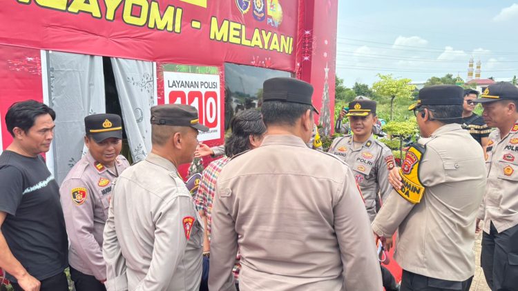 Kegiatan pengecekan tersebut dipimpin oleh Tim Supervisi Polda Sumsel yang diketuai Kompol Dedi, didampingi Waka Polres Ogan Ilir Kompol Helmi A, S.H., M.H., serta dihadiri Kabag SDM AKP Burnani, S.H., Kabag Ren Kompol Nazirin, Kasat Intelkam AKP Hendri, S.H., Kapolsek Pemulutan IPTU Nugrah Angga Oktari, S.H., para PJU Polres Ogan Ilir, dan personel Pos Pam Nataru.