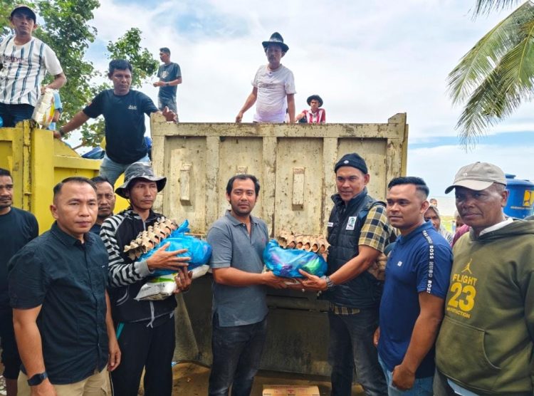 Penyaluran bantuan ke empat kali, di pimpin langsung oleh Direktur PT Putra Ogami Jaya, Nurdin Hasan atau yang akrab disapa Rembo, turut didampingi Project Manager, Muhammad Nazar, Site Operation Manager Sudiman, tim relawan Muhammad Umar (Mureh) dan Tantawi dan humas A Raman.