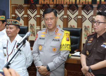 Kepolisian Daerah Kalimantan Tengah (Polda Kalteng) menggelar kegiatan Rilis Akhir Tahun yang bertempat di Aula Jayang Tingang, Kantor Gubernur setempat, Rabu (31/12/2025).