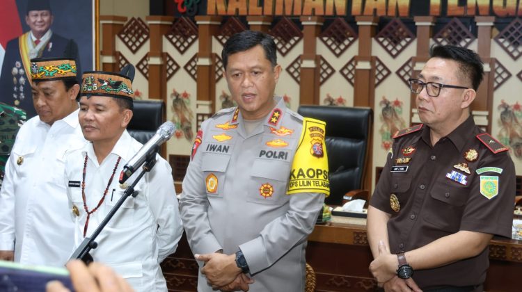 Kepolisian Daerah Kalimantan Tengah (Polda Kalteng) menggelar kegiatan Rilis Akhir Tahun yang bertempat di Aula Jayang Tingang, Kantor Gubernur setempat, Rabu (31/12/2025).