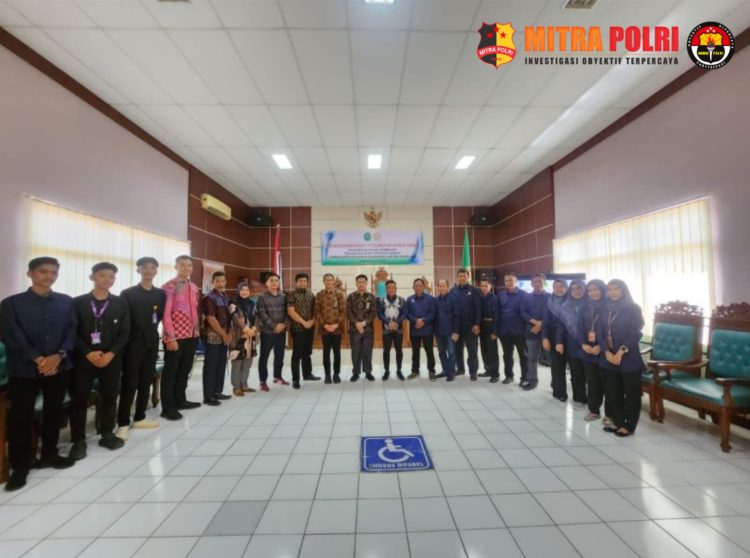 Penandatanganan MoU dilaksanakan pada Jumat, 2 Januari 2026, di lokasi yang sama namun pada waktu berbeda. MoU antara PN Sengkang dan YLBH Kenustra ditandatangani oleh Ketua PN Sengkang, Dr. Ilham, S.H., M.H., sementara kerja sama dengan PA Sengkang ditandatangani oleh Ketua PA Sengkang, Dr. Dra. Heriyah, S.H., M.H., bersama pihak YLBH Kenustra.