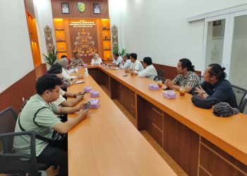 Kapolsek Sabangau Polresta Palangka Raya menghadiri undangan koordinasi yang digelar Dinas Pariwisata Kota Palangka Raya di Aula Dinas Pariwisata, Jalan Tjilik Riwut Km. 2,5, Kota Palangka Raya.