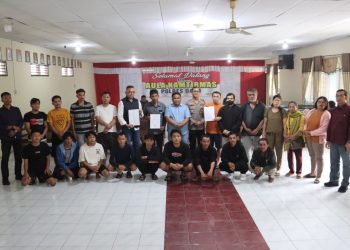 Kegiatan tersebut berlangsung di Aula Kamtibmas Polres Dairi, yang dipimpin langsung oleh Kasat Binmas, AKP G. Limbong, bersama pihak Sat Reskrim Polres Dairi serta dihadiri oleh perwakilan PT Gruti, Kerry Sinaga, Tokoh Pemuda, Beslan Malau, dan perwakilan masyarakat Desa Parbuluan VI.