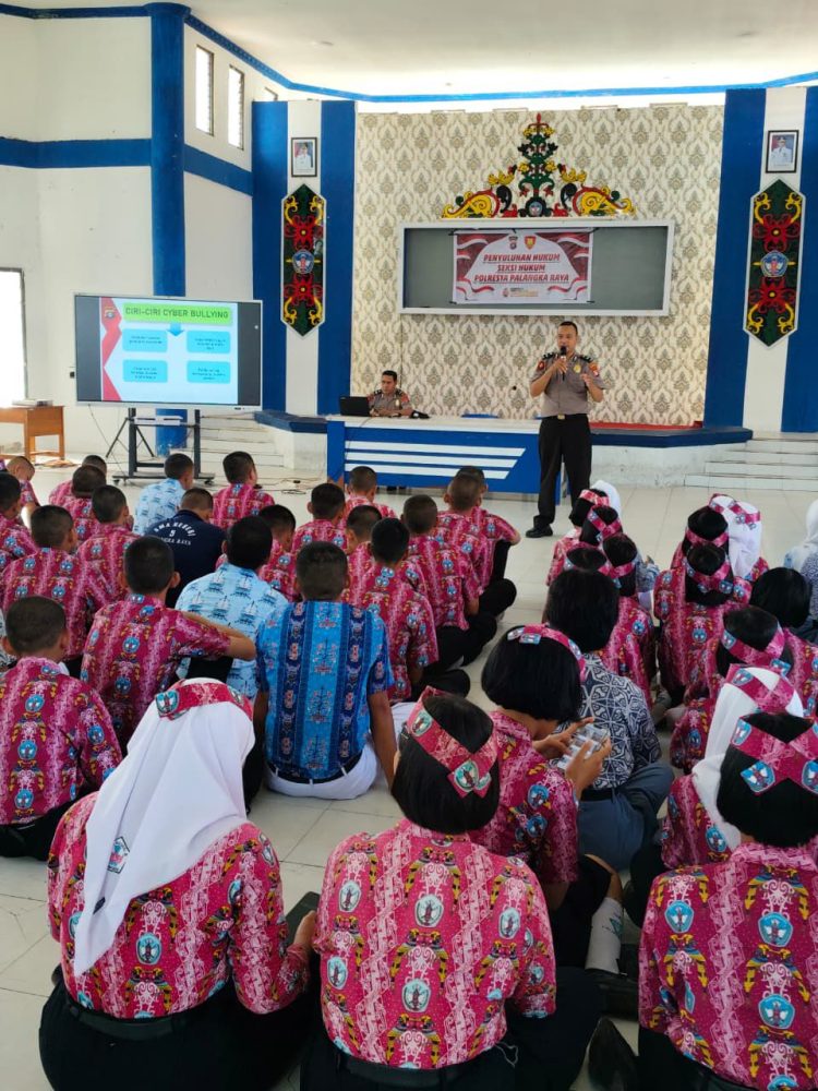 Kegiatan tersebut dilaksanakan di Aula SMAN 5 Palangka Raya, Jalan Tingang Km 3,5, Kecamatan Jekan Raya, Rabu (14/1/2026), dengan menyasar para pelajar sebagai peserta penyuluhan.